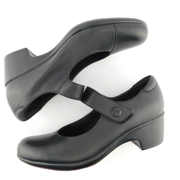 Unworn CLARKS Cushion Black Leather Mary Jane Block Heel Pumps  9.5 / 41 - Picture 5 of 9